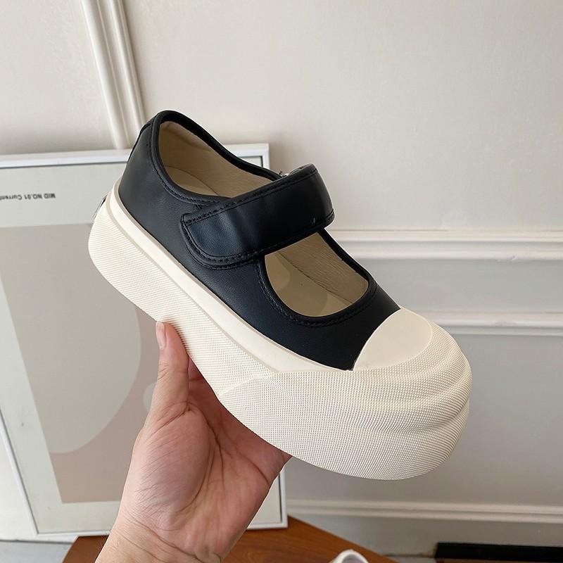 Mary Jane women s shoes 2024 new star with the same big head and platform white shoes women s breathable sports and leisure shoes 40 чорний
Mary Jane women s shoes 2024 new star with the same big head and platform white shoes women s breathable sports and leisure shoes 40 чорний
