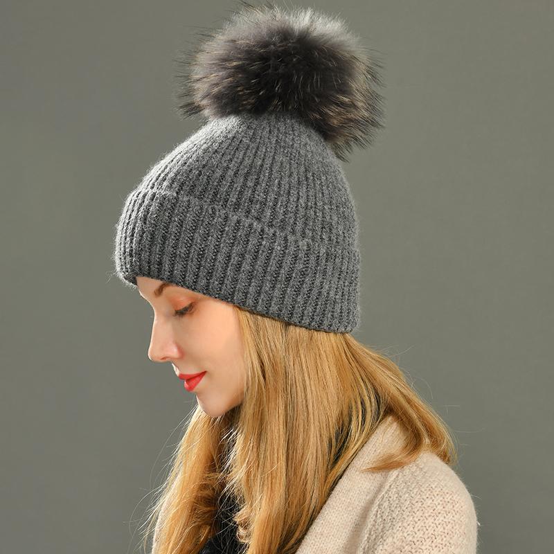 Jaxmonoy Cashmere Knitted Beanie Hat Big Real Raccon Fur Pom Pom Top Beanie High Quality Warm Bonnet Cap Female Hats for Woman
Jaxmonoy Cashmere Knitted Beanie Hat Big Real Raccon Fur Pom Pom Top Beanie High Quality Warm Bonnet Cap Female Hats for Woman
