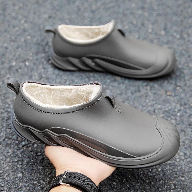 Модные низкие мужские дождевые туфли с неглубоким носком, мужские водные туфли с одной педалью, резиновая обувь, универсальная мужская болотная обувь для дождливого дня 43 серый
Модные низкие мужские дождевые туфли с неглубоким носком, мужские водные туфли с одной педалью, резиновая обувь, универсальная мужская болотная обувь для дождливого дня 43 серый