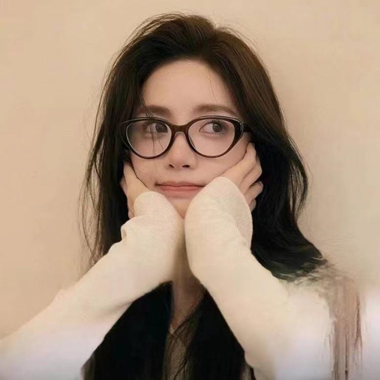 2024 Meillard Cat-Eye Glasses for Women - Orange/Black Frames, Myopia-Compatible, Anti-Blue Light
2024 Meillard Cat-Eye Glasses for Women - Orange/Black Frames, Myopia-Compatible, Anti-Blue Light