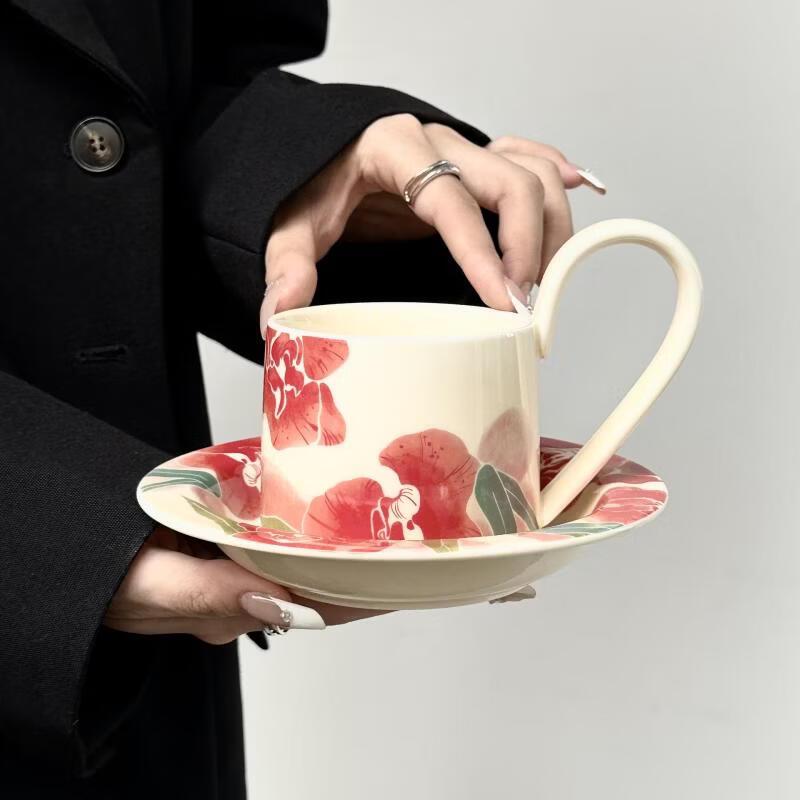 OLOEY Vintage Floral Bone China Coffee Set
OLOEY Vintage Floral Bone China Coffee Set
