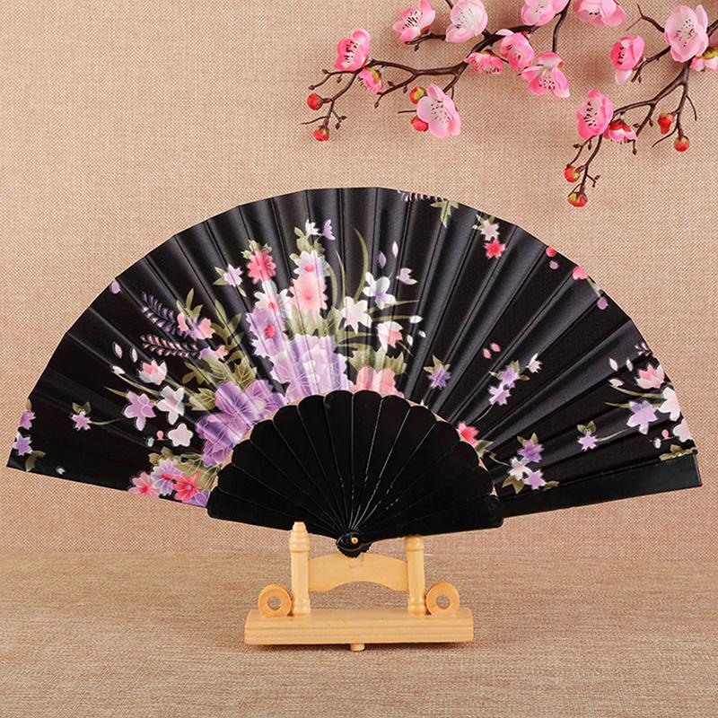 Складной веер из ткани в китайском японском стиле, плоский, глянцевый, атласный, складной веер чёрный
Складной веер из ткани в китайском японском стиле, плоский, глянцевый, атласный, складной веер чёрный