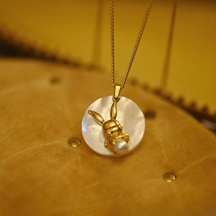 Niche High-End Fashion Rabbit Pearl Choker Pendant - Gold-Plated s925 Sterling Silver Necklace for Women 925 Silver
Niche High-End Fashion Rabbit Pearl Choker Pendant - Gold-Plated s925 Sterling Silver Necklace for Women 925 Silver