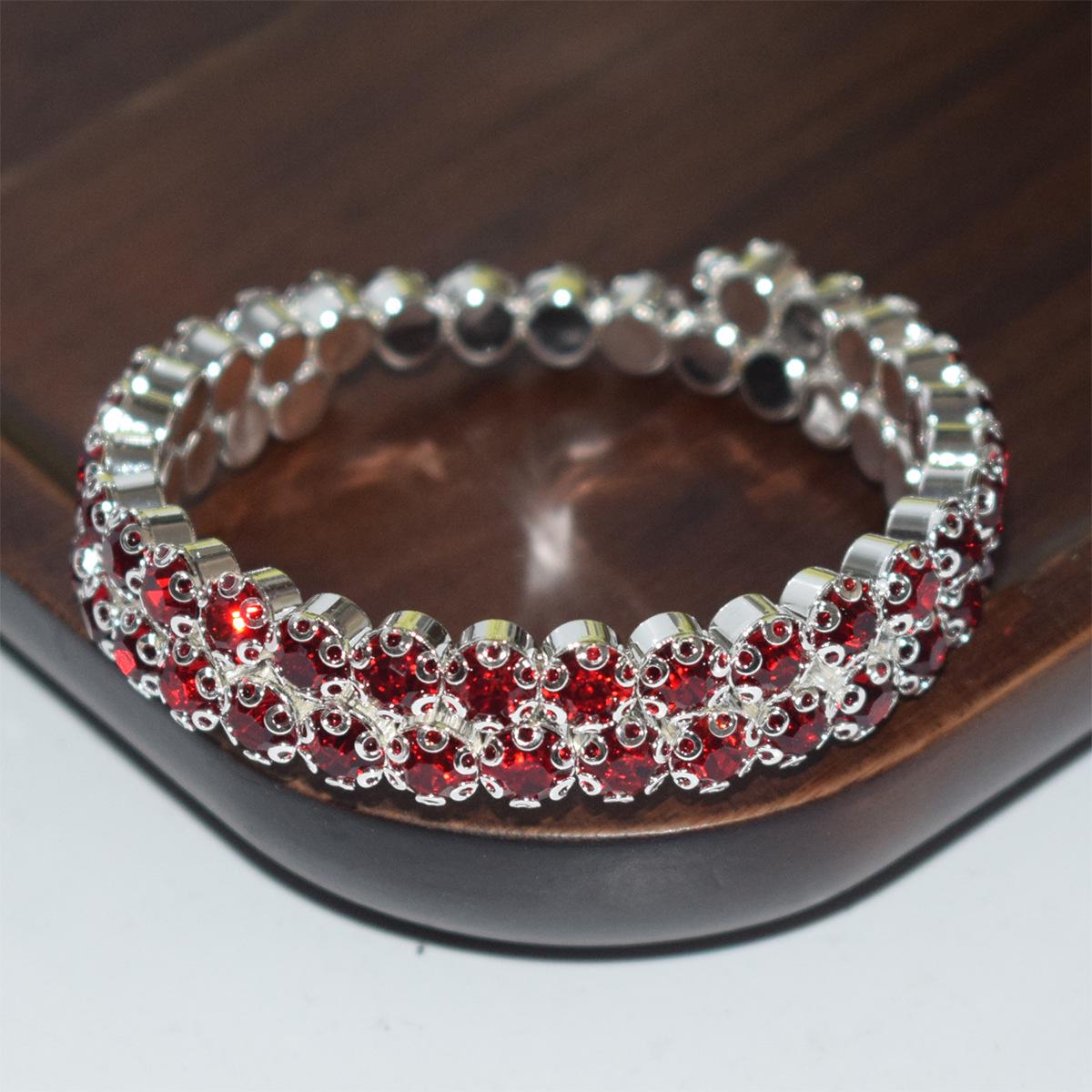 Новый свадебный браслет на руку из страз AB, сценическое хрустальное украшение
Новый свадебный браслет на руку из страз AB, сценическое хрустальное украшение