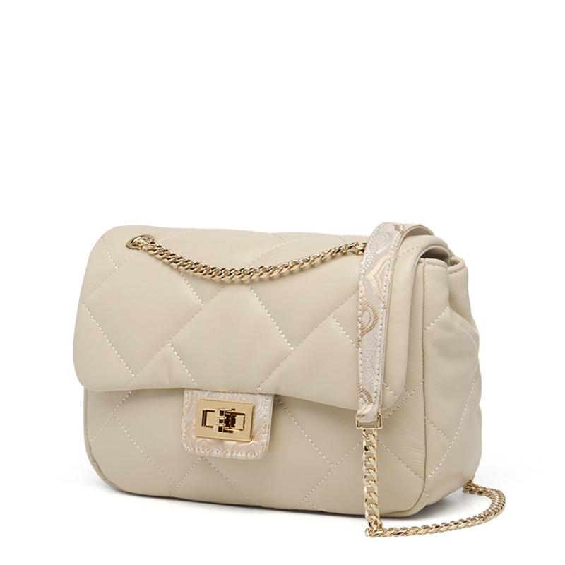 Top-grain Leather Women s Bag with A High-end Feel, Light Luxury and Niche Style, Single-shoulder Crossbody Chain Bag for Ladies 24*7*17cm
Top-grain Leather Women s Bag with A High-end Feel, Light Luxury and Niche Style, Single-shoulder Crossbody Chain Bag for Ladies 24*7*17cm