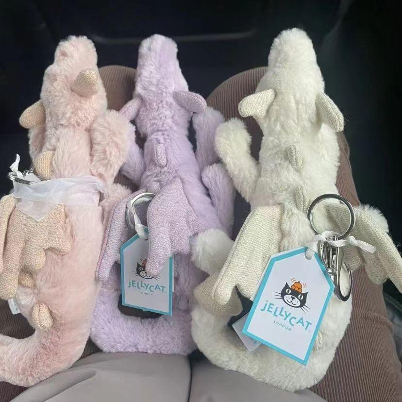 Jellycat Великобритания Плюшевый брелок-подвеска для сумки Снежный дракон With complete tags and dust bag
Jellycat Великобритания Плюшевый брелок-подвеска для сумки Снежный дракон With complete tags and dust bag