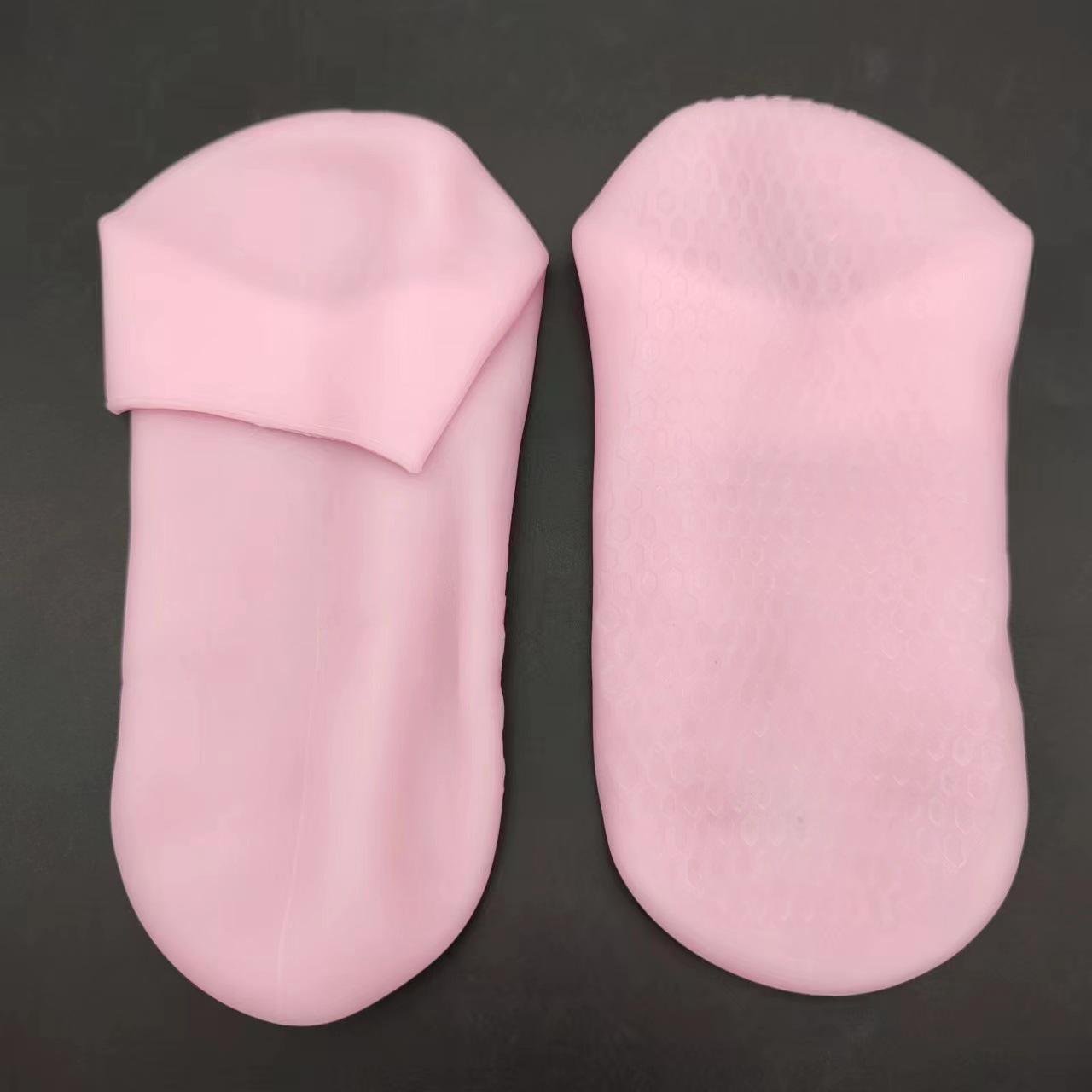 Seb s Exfoliating & Skin-Softening Foot Protection Socks
Seb s Exfoliating & Skin-Softening Foot Protection Socks