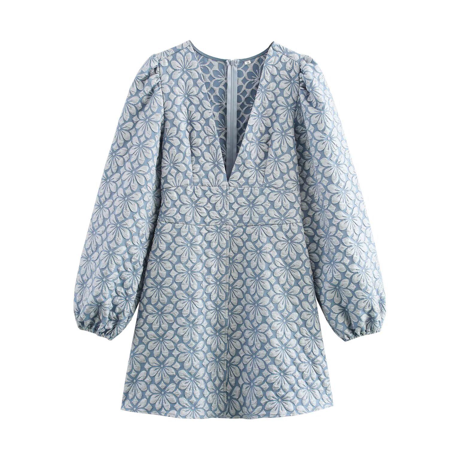 Весна 2025 Европейский и американский стиль Свободное платье с V-образным вырезом и рукавами-фонариками, жаккардовое для женщин M светло-синий
Весна 2025 Европейский и американский стиль Свободное платье с V-образным вырезом и рукавами-фонариками, жаккардовое для женщин M светло-синий