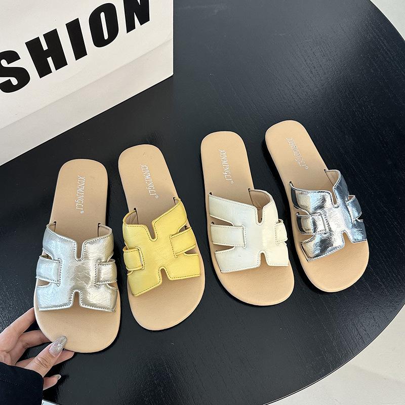 Fairy summer breeze with new slippers, female wearing beach skirt one-word flat sandals 35
Fairy summer breeze with new slippers, female wearing beach skirt one-word flat sandals 35