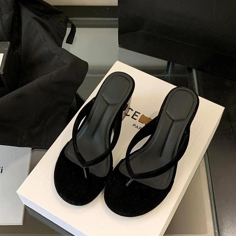 Летние клинья на ремешке в ретро-стиле, женские шлепанцы, модные женские лаконичные уличные нарядные шлепки, сандалии · 40