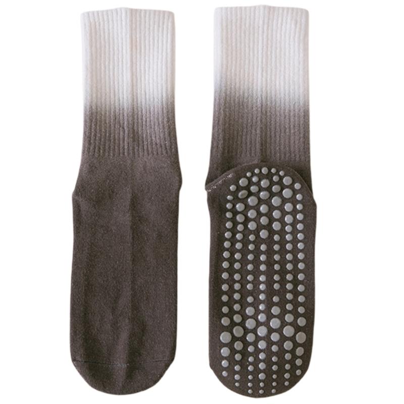 Non Slip Pilates Socks with Grips Women Gradients Grip Socks for Yoga Ballet Barefoot Workout Anti Skid Athletic Socks One Size
Non Slip Pilates Socks with Grips Women Gradients Grip Socks for Yoga Ballet Barefoot Workout Anti Skid Athletic Socks One Size