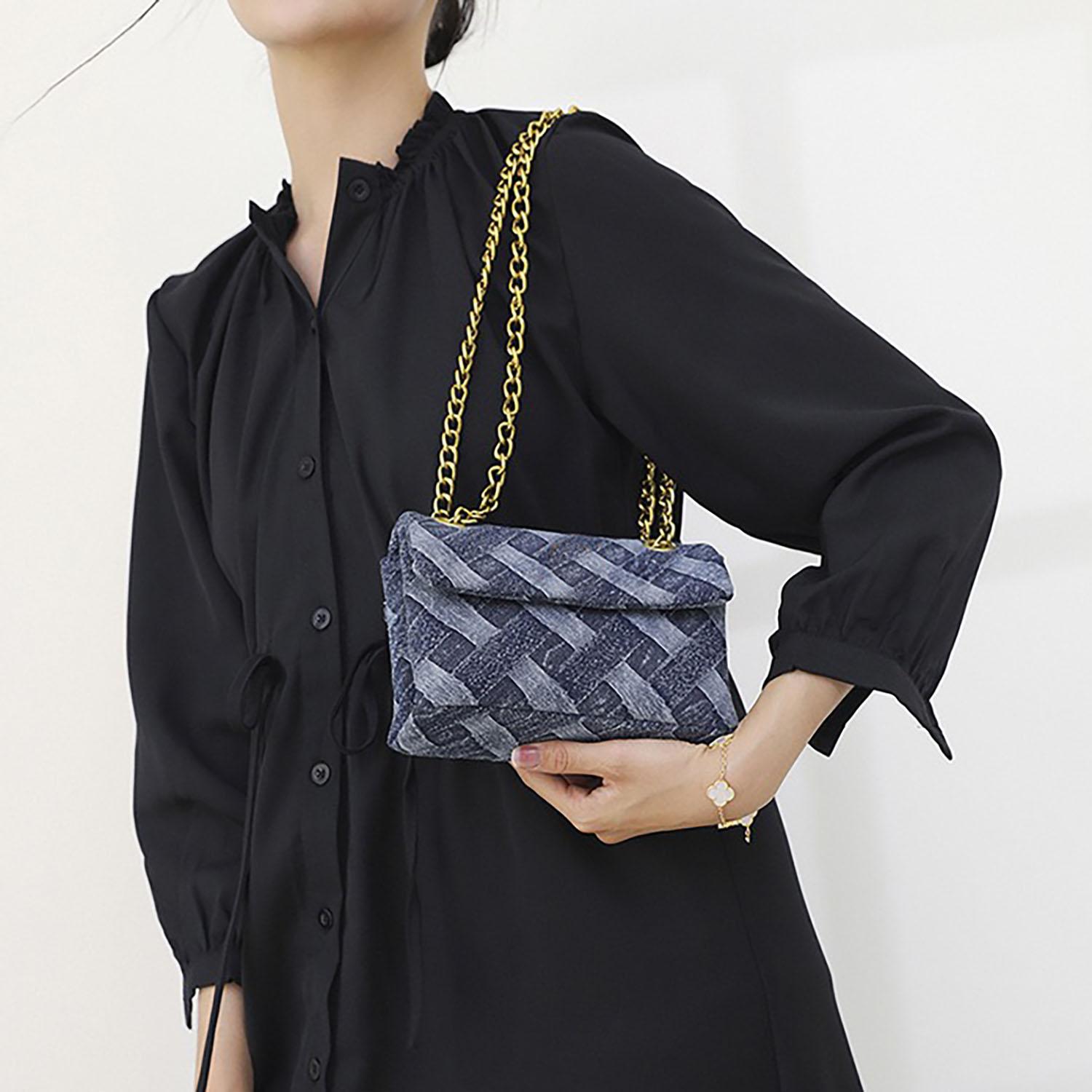 Women s K-G Shoulder Bag High Quality Braided Denim Chain Crossbody Bag Designer Luxury Handbag Small
Women s K-G Shoulder Bag High Quality Braided Denim Chain Crossbody Bag Designer Luxury Handbag Small