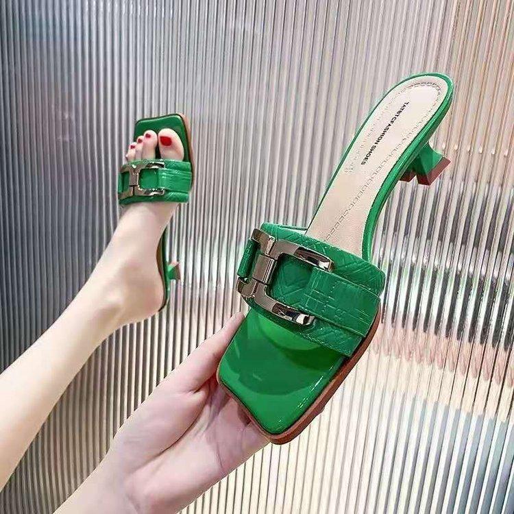 Женские темпераментные босоножки на низком каблуке-шпильке с металлической пряжкой - Новая мода на один ремешок 36 зелёный
Женские темпераментные босоножки на низком каблуке-шпильке с металлической пряжкой - Новая мода на один ремешок 36 зелёный