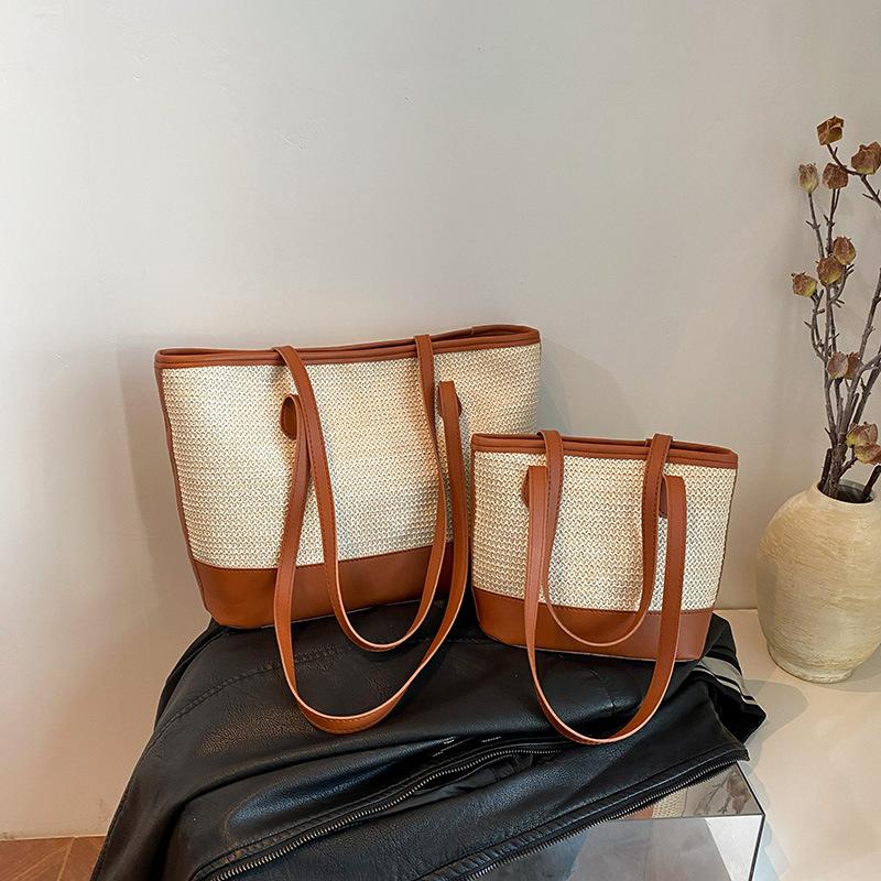 2025 summer ins new niche retro high-end underarm bag braided bag large capacity simple tote big bag Small коричневый
2025 summer ins new niche retro high-end underarm bag braided bag large capacity simple tote big bag Small коричневый