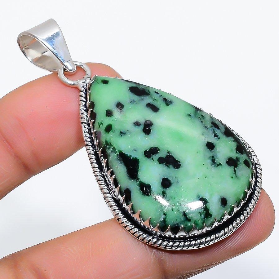 Ruby Zosite Gemstone Handmade 925 Sterling Silver Jewelry Pendant 2.29 SU-9878
Ruby Zosite Gemstone Handmade 925 Sterling Silver Jewelry Pendant 2.29 SU-9878