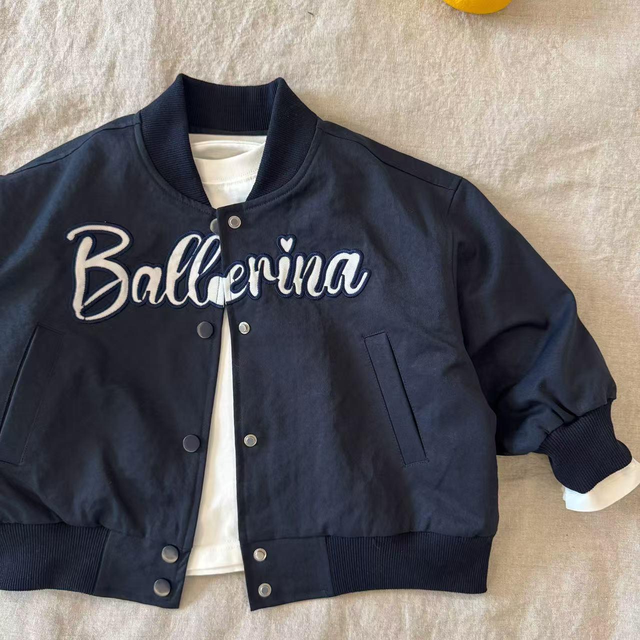 2025 Spring Kids Baseball Jacket - Embroidered Letter Design for Boys and Girls 90 cm темно-синього кольору
2025 Spring Kids Baseball Jacket - Embroidered Letter Design for Boys and Girls 90 cm темно-синього кольору