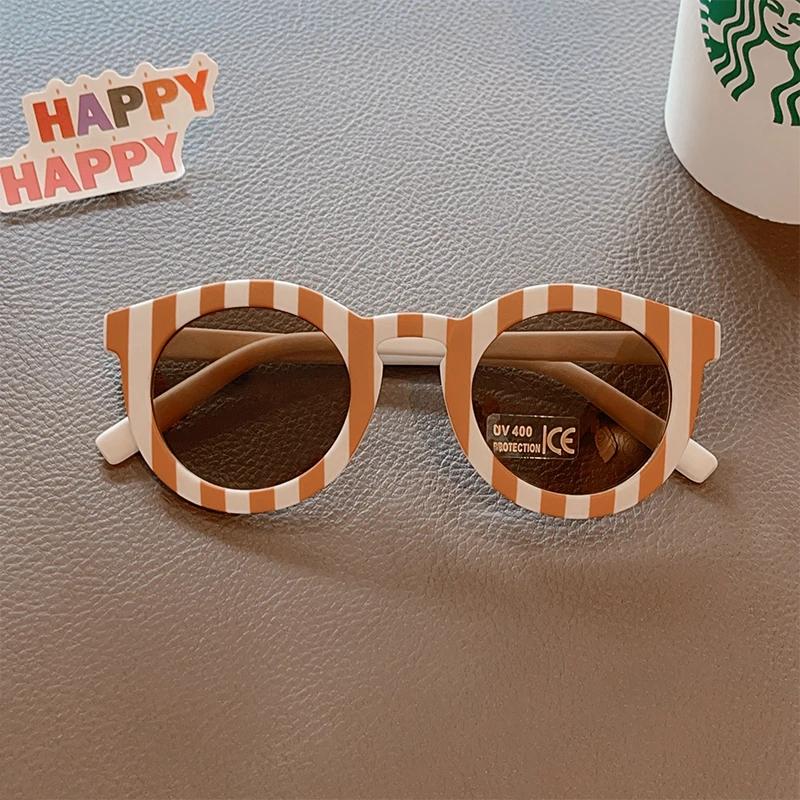 New Kids Cute Checker Panel Color Round Uv400 Sunglasses Baby Girls Outdoor Sun Protection Sunglasses Children Sun Glasses 0-8 years old
New Kids Cute Checker Panel Color Round Uv400 Sunglasses Baby Girls Outdoor Sun Protection Sunglasses Children Sun Glasses 0-8 years old