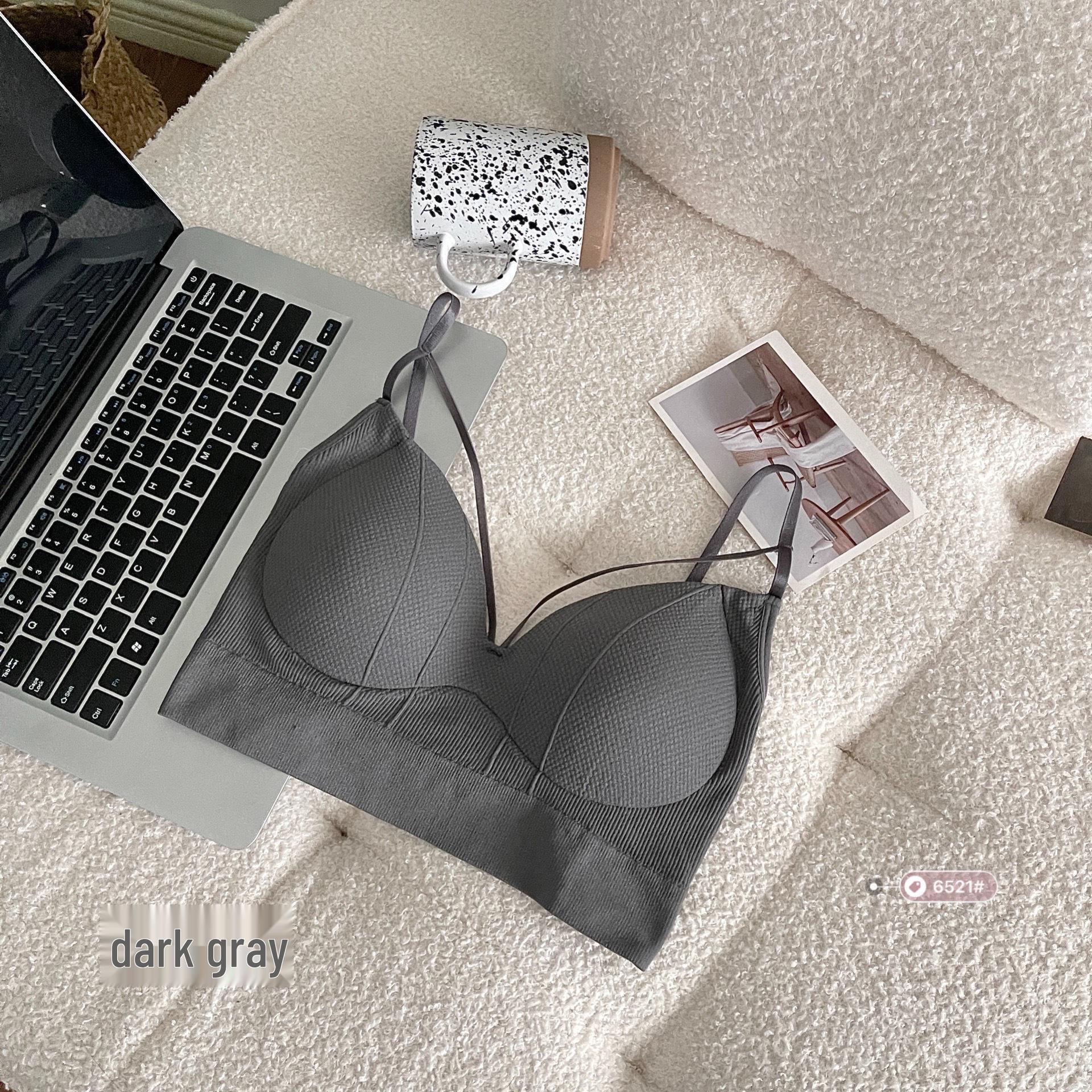 Sexy Women s Backless Push-Up Bustier Lingerie with Fixed Cup and Breathable Anti-Exposure Design One Size
Sexy Women s Backless Push-Up Bustier Lingerie with Fixed Cup and Breathable Anti-Exposure Design One Size