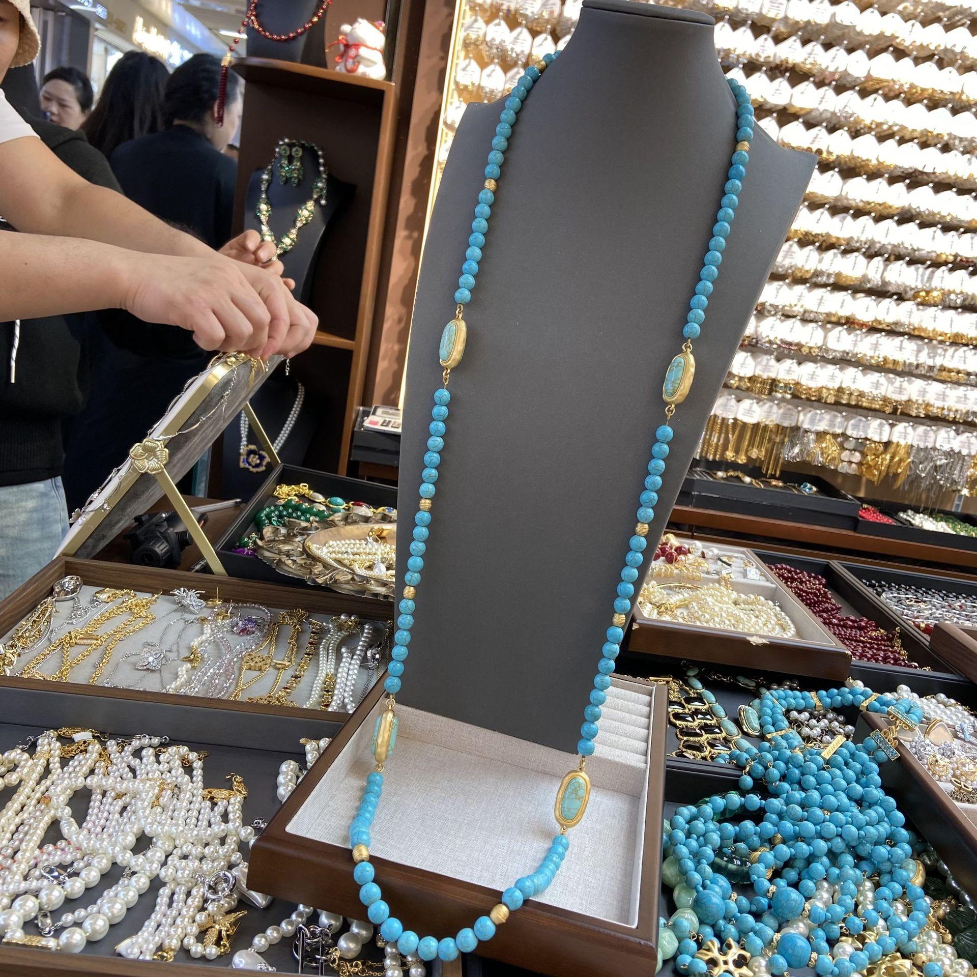 24 осеннее новое длинное бисерное бирюзовое ожерелье свитер цепочка овальный натуральный камень кулон плотная нить универсальное ожерелье
24 осеннее новое длинное бисерное бирюзовое ожерелье свитер цепочка овальный натуральный камень кулон плотная нить универсальное ожерелье