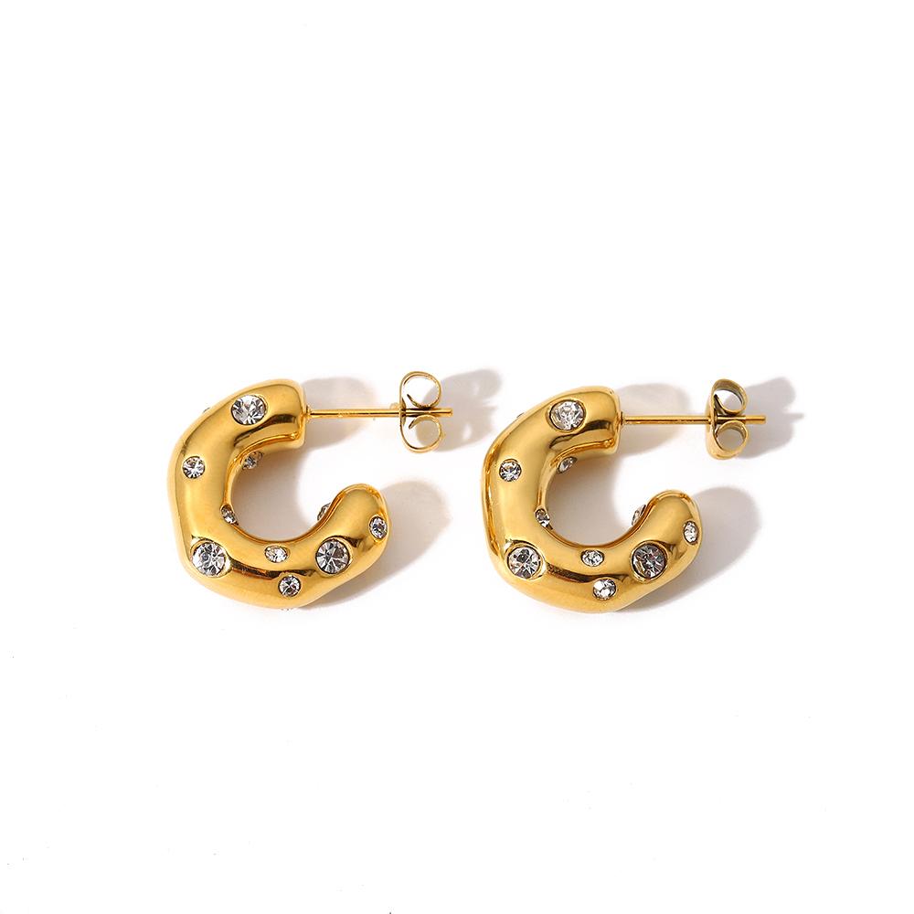 Uworld Shaped Hammer Shiny Zircon CC Shape Hoop Earrings For Women Gold Plated Stainless Steel Circle Earrings Jewelry
Uworld Shaped Hammer Shiny Zircon CC Shape Hoop Earrings For Women Gold Plated Stainless Steel Circle Earrings Jewelry