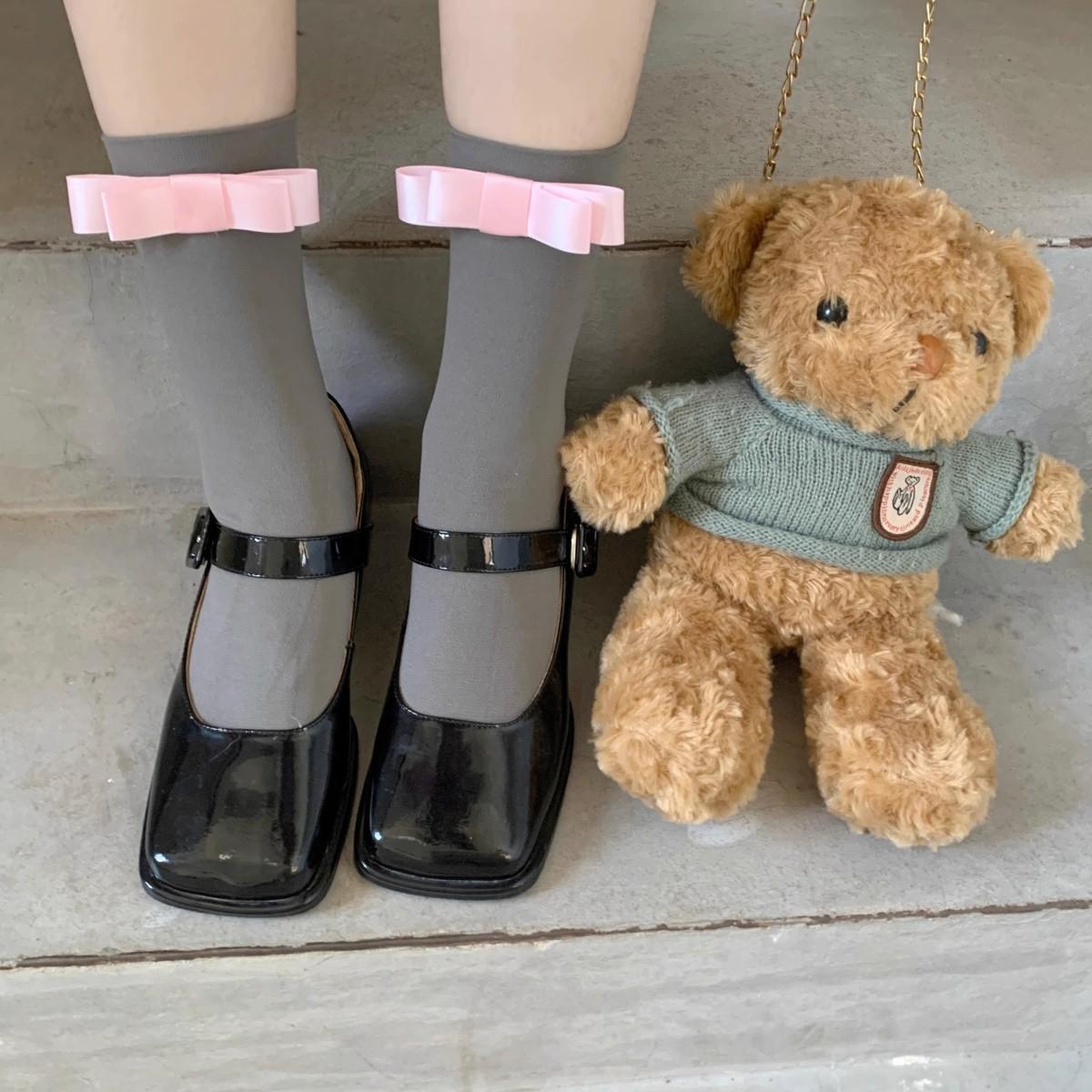 Autumn New Japanese Versatile Velvet Socks Milky White One-word Bow Sweet Girl Medium Tube Stacking Socks Thin average size
Autumn New Japanese Versatile Velvet Socks Milky White One-word Bow Sweet Girl Medium Tube Stacking Socks Thin average size