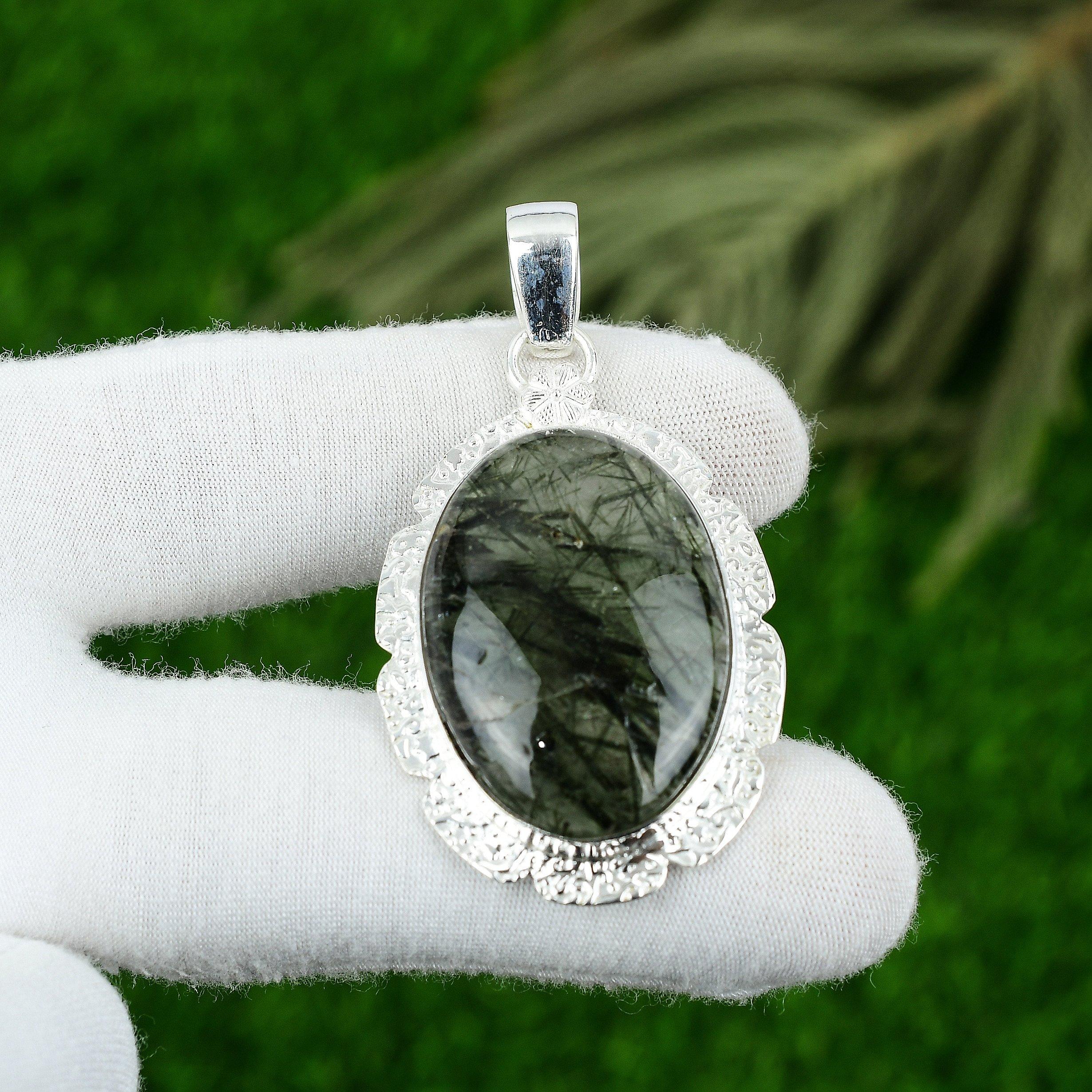 Moss Prehnite Gemstone 925 Sterling Silver Artisan Anniversary Bezel New Pendant
Moss Prehnite Gemstone 925 Sterling Silver Artisan Anniversary Bezel New Pendant