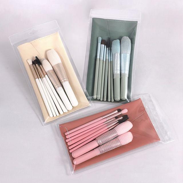 Violeta - Set of 8: Makeup Brush Set of 8 Pcs - Random Color
Violeta - Set of 8: Makeup Brush Set of 8 Pcs - Random Color