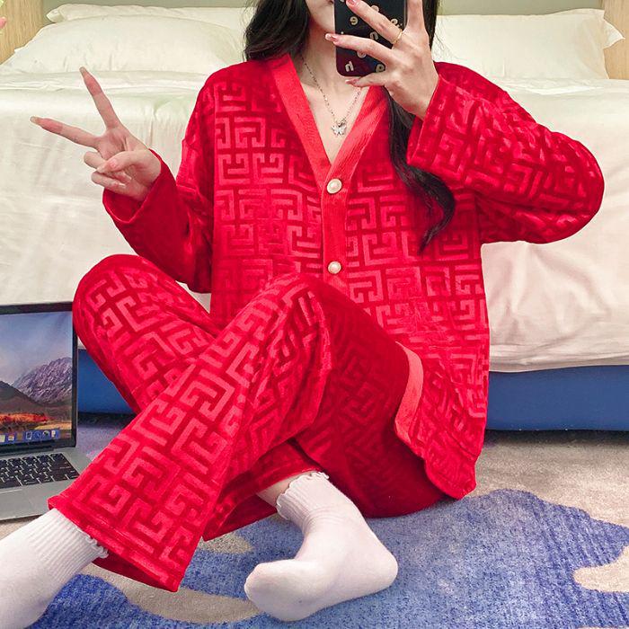 Женский зимний комплект пижамы из золотого велюра с длинным рукавом - Теплый кардиган для повседневной носки Extra Large
Женский зимний комплект пижамы из золотого велюра с длинным рукавом - Теплый кардиган для повседневной носки Extra Large