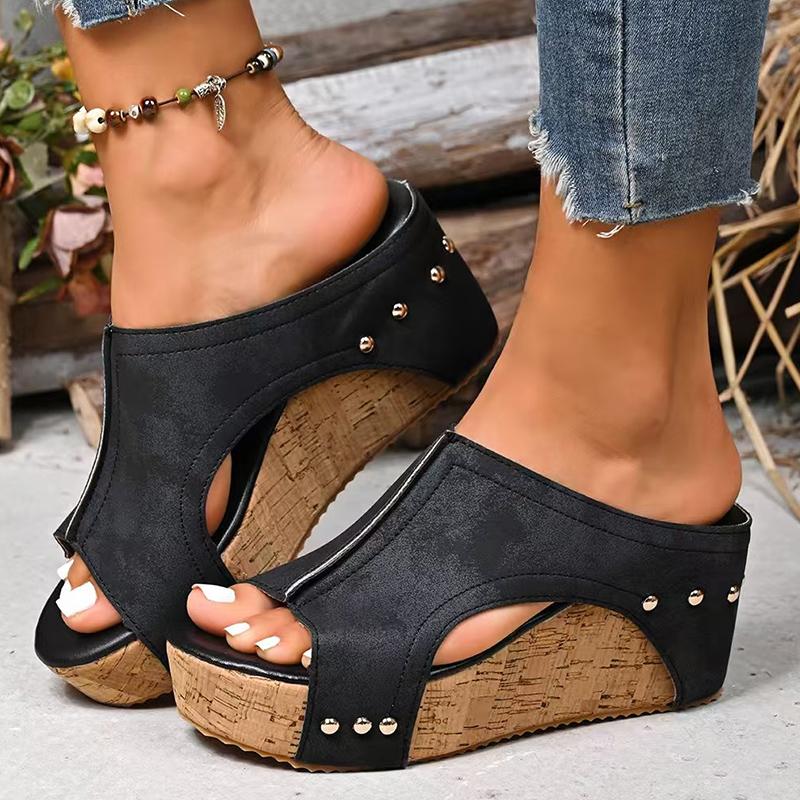 Fashion Retro Rivet Decor Wedges Sandals Women Summer Thick Sole Peep Toe Beach Slippers Woman Slip On Chunky Platform Sandals Plus Size 43 чёрный
Fashion Retro Rivet Decor Wedges Sandals Women Summer Thick Sole Peep Toe Beach Slippers Woman Slip On Chunky Platform Sandals Plus Size 43 чёрный