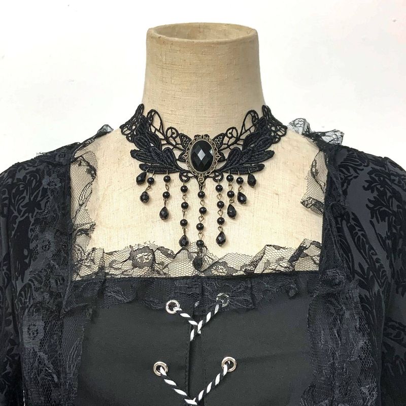 S-5Xl Large Size High-End Court Dress with Lace Splicing and Large Hem Skirt, Vintage Medieval Renaissance Dress Necklace S
S-5Xl Large Size High-End Court Dress with Lace Splicing and Large Hem Skirt, Vintage Medieval Renaissance Dress Necklace S