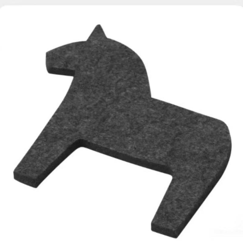 Eco-friendly Light Luxury Horse Design Multi-functional Table Mat: Water Absorbent, Heat Insulated, Thick Fabric, Solid Color, Odorless
Eco-friendly Light Luxury Horse Design Multi-functional Table Mat: Water Absorbent, Heat Insulated, Thick Fabric, Solid Color, Odorless