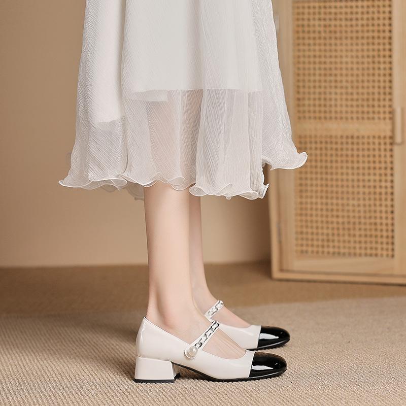 Coarse heel single shoes women s color matching light mouth with skirt single shoes professional commuting Mary Jane women s shoes 34
Coarse heel single shoes women s color matching light mouth with skirt single shoes professional commuting Mary Jane women s shoes 34