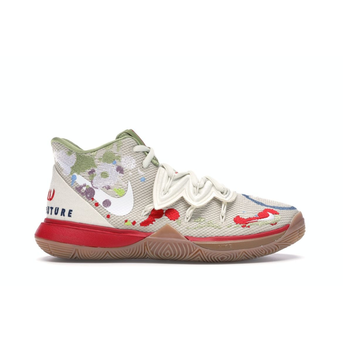 Кроссовки Nike Bandulu x Kyrie 5 GS с вышивкой и брызгами кремового цвета бледно-слоновой кости и темной орхидеи CQ4326-100
Кроссовки Nike Bandulu x Kyrie 5 GS с вышивкой и брызгами кремового цвета бледно-слоновой кости и темной орхидеи CQ4326-100