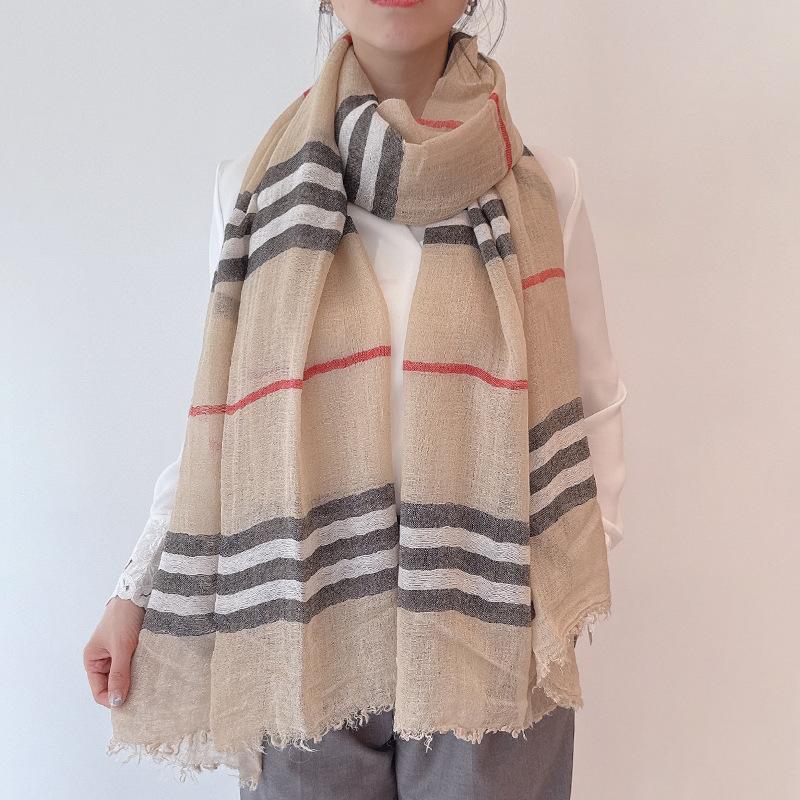 French Retro Wool Acrylic Long Scarf Women s Classic Striped Maillard Medium Thick Shawl Fashion Trend 200-82cm
French Retro Wool Acrylic Long Scarf Women s Classic Striped Maillard Medium Thick Shawl Fashion Trend 200-82cm