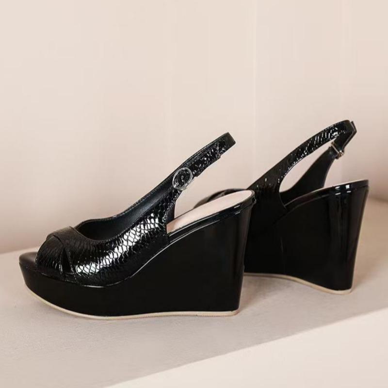 Fashion 2025 hot sale new peep toe Women s Sandals Fashion buckle strap plus size Casual Sandals women summer Best Seller wedge Sandals 35 чёрный
Fashion 2025 hot sale new peep toe Women s Sandals Fashion buckle strap plus size Casual Sandals women summer Best Seller wedge Sandals 35 чёрный