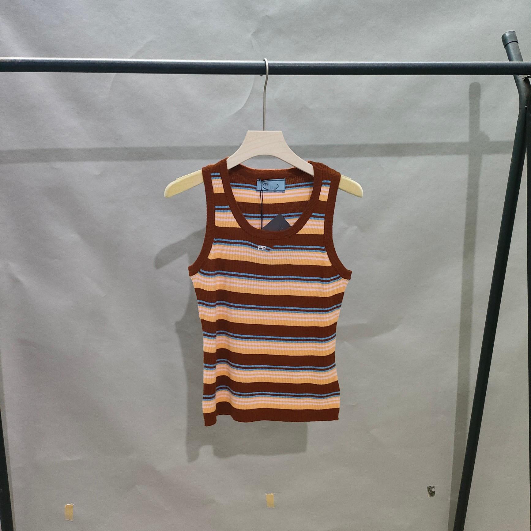 Новый стиль Облегающая футболка с круглым вырезом Повседневная полосатая трикотажная футболка Medium
Новый стиль Облегающая футболка с круглым вырезом Повседневная полосатая трикотажная футболка Medium