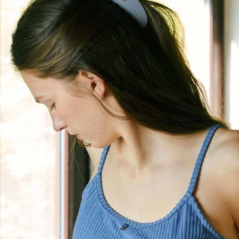 DEPOUND pastel hair claw (M) - blue blue
DEPOUND pastel hair claw (M) - blue blue