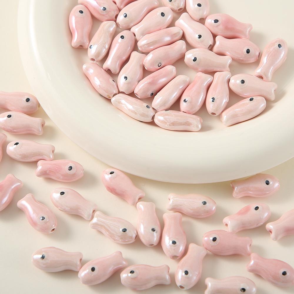 2024 Расписанные вручную керамические милые бусины в виде рыбок для изготовления браслетов и серег своими руками 10x20mm (Price per piece)
2024 Расписанные вручную керамические милые бусины в виде рыбок для изготовления браслетов и серег своими руками 10x20mm (Price per piece)