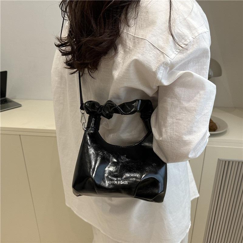 2025 fashion trend casual simple bucket bag summer new women s personality shoulder messenger bag синій
2025 fashion trend casual simple bucket bag summer new women s personality shoulder messenger bag синій