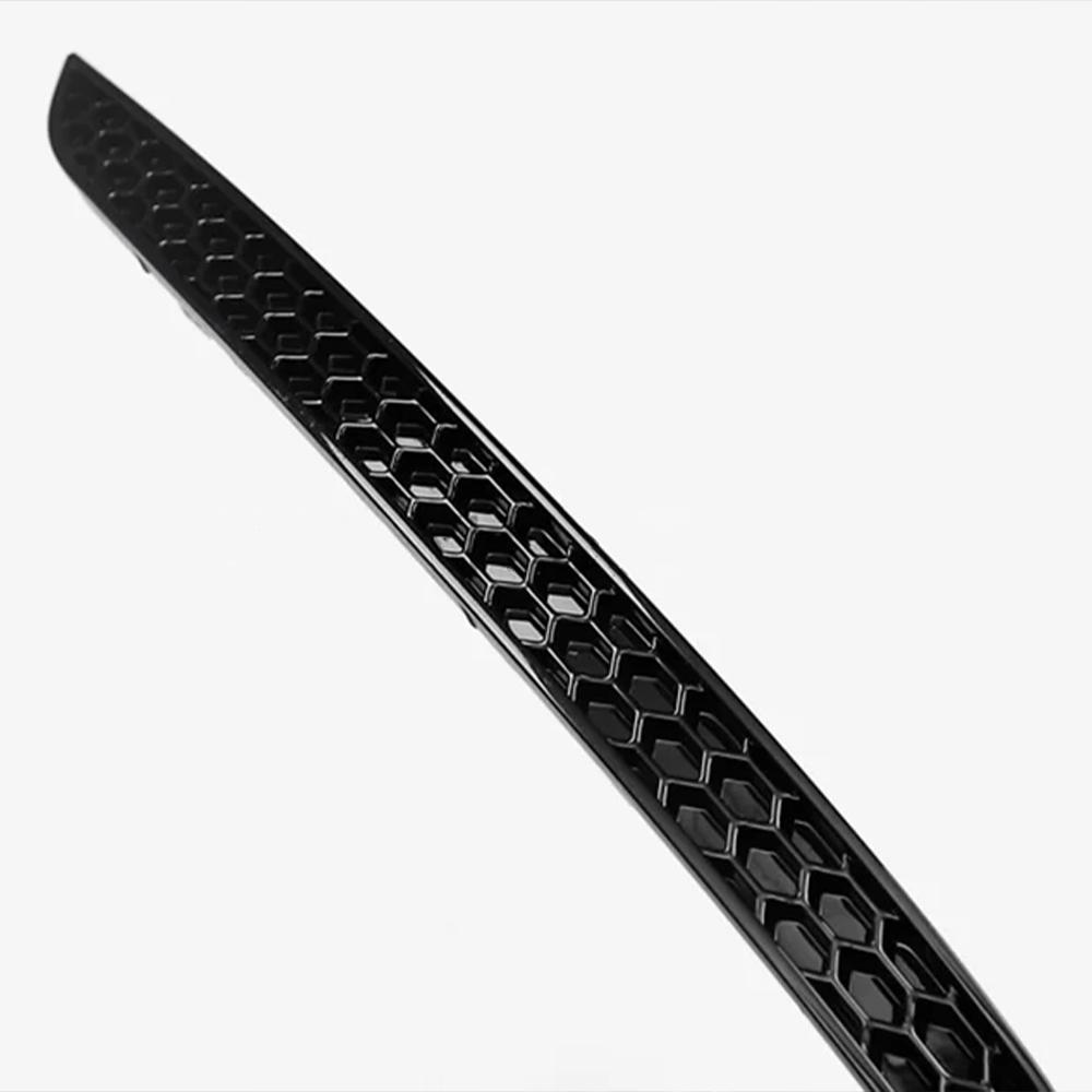 For VW Golf 8 MK8 Accessories 2020 2025 Honeycomb Style Rear Bumper Fog Light Lamp Cover Trims Auto Exterior Accessories
For VW Golf 8 MK8 Accessories 2020 2025 Honeycomb Style Rear Bumper Fog Light Lamp Cover Trims Auto Exterior Accessories