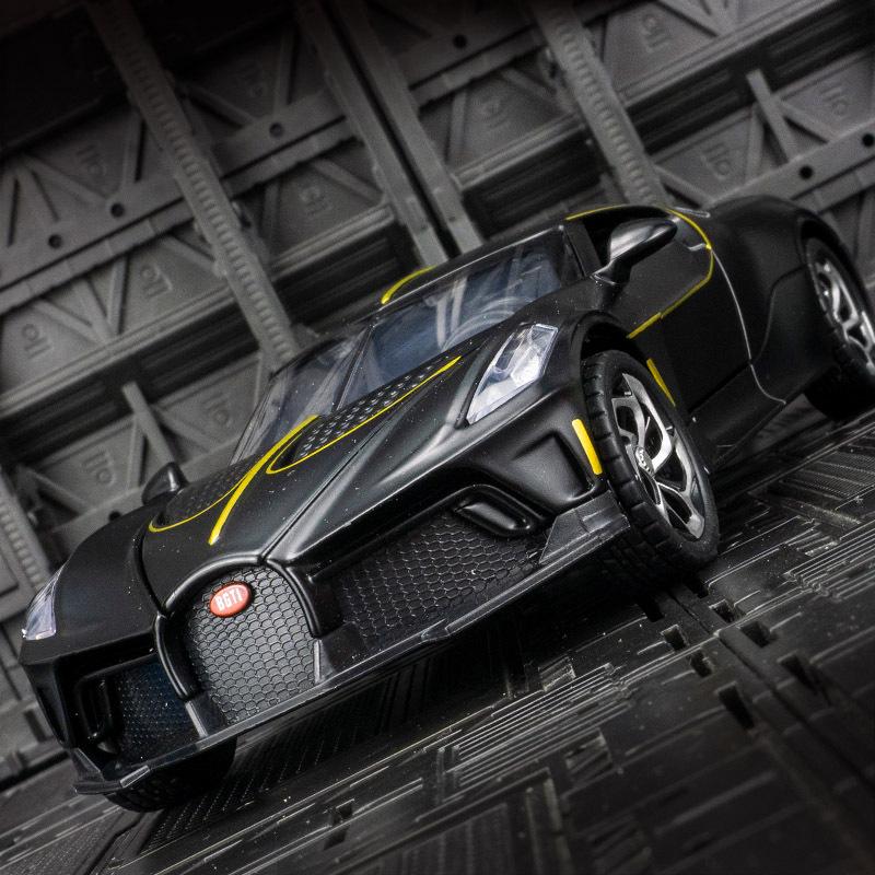 Модель из сплава Black Mamba Bugatti H2013: Игрушечная машинка с инерционным механизмом, со звуком и светом красный
Модель из сплава Black Mamba Bugatti H2013: Игрушечная машинка с инерционным механизмом, со звуком и светом красный