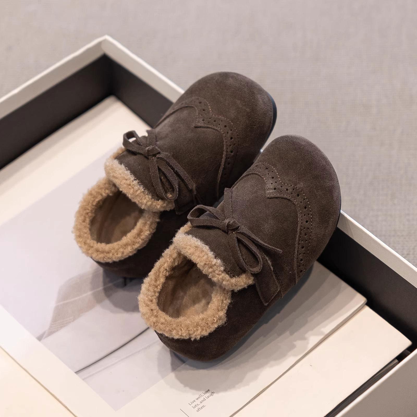 Winter Children s Cotton Shoes Warm Plush Casual Shoes Girls Retro Leisure Winter Shoes Kids Non-Slip Comfortable Outdoor Flats 37
Winter Children s Cotton Shoes Warm Plush Casual Shoes Girls Retro Leisure Winter Shoes Kids Non-Slip Comfortable Outdoor Flats 37