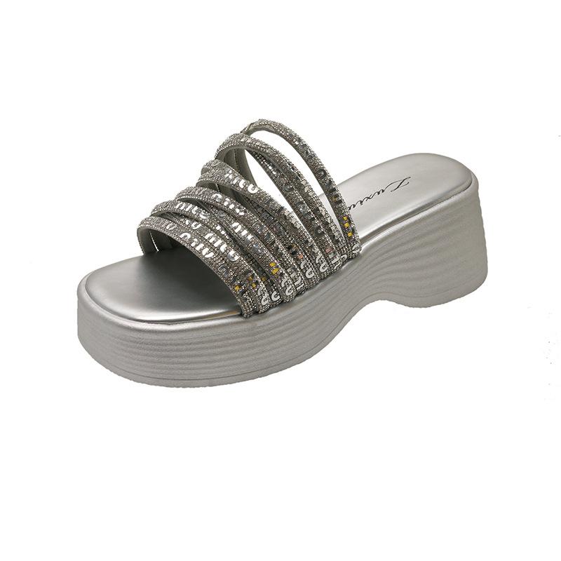 Premium cool slippers for women s outer wear 2025 summer new thick-bottomed rhinestone one-word drag with skirt cool slippers for women 40 срібний
Premium cool slippers for women s outer wear 2025 summer new thick-bottomed rhinestone one-word drag with skirt cool slippers for women 40 срібний
