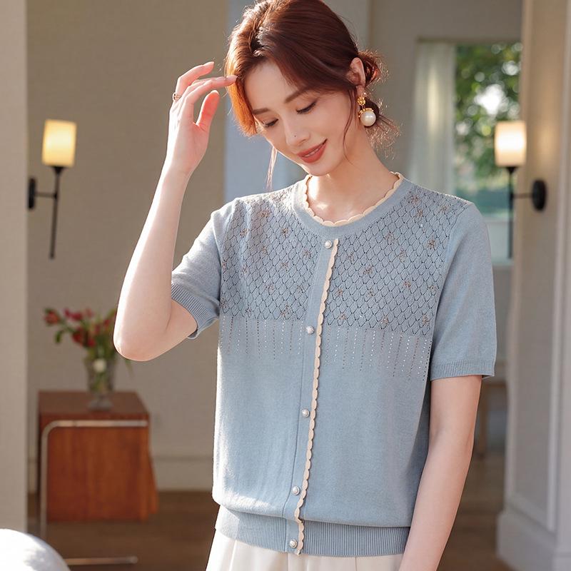 2026 Summer Loose Ice Silk Knit T-Shirt, Short-Sleeve, Age-Reducing Top for Moms and Mature Women 2XL (110-120 lbs) сірий колір/синій
2026 Summer Loose Ice Silk Knit T-Shirt, Short-Sleeve, Age-Reducing Top for Moms and Mature Women 2XL (110-120 lbs) сірий колір/синій