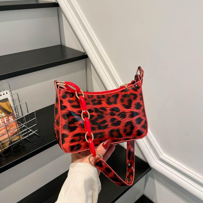 Stylish leopard print glossy Tote Bag new commuting shoulder tote bag Vintage Canvas Shoulder Handbag commuter underarm bag
Stylish leopard print glossy Tote Bag new commuting shoulder tote bag Vintage Canvas Shoulder Handbag commuter underarm bag