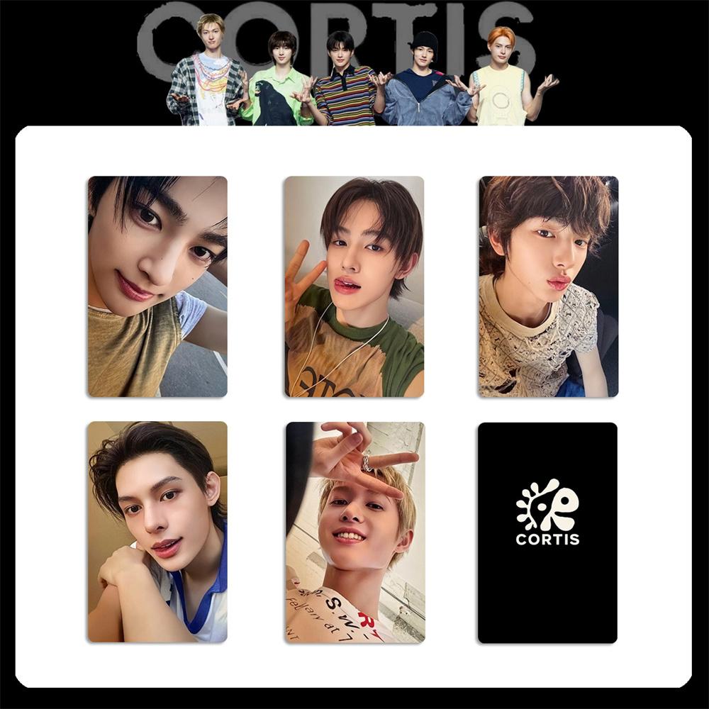 6 шт./Набір KPOP CORTIS HD Фотокартки Висока Якість Яскраві LOMO Картки Martin James Juhoon Seonghyeon Keonho LOMO Картки Подарунок для Фанатів 8.6x5.4cm
6 шт./Набір KPOP CORTIS HD Фотокартки Висока Якість Яскраві LOMO Картки Martin James Juhoon Seonghyeon Keonho LOMO Картки Подарунок для Фанатів 8.6x5.4cm