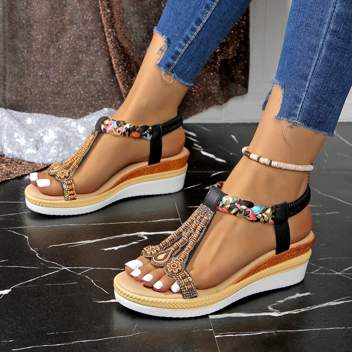 Женские летние босоножки в стиле бохо, этнический вырез на танкетке, эластичный ремешок, легкая и удобная ажурная обувь для пляжного отдыха 37 чёрный