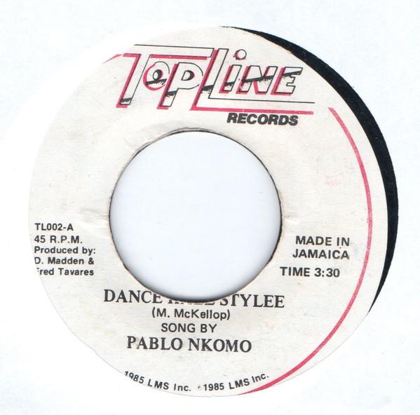 7inch Record WASSIE / PABLO NKOMO - Sytlee / Dance Hall Stylee TL002 Top Line Record 1985 Jamaica Reggae, Ska & Dub Used
7inch Record WASSIE / PABLO NKOMO - Sytlee / Dance Hall Stylee TL002 Top Line Record 1985 Jamaica Reggae, Ska & Dub Used