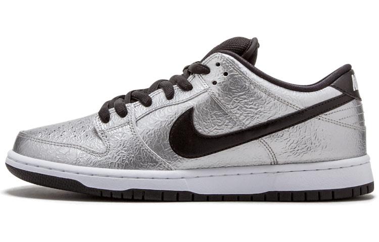 Nike Sb Dunk Low Cold Pizza 313170-024 42.5
Nike Sb Dunk Low Cold Pizza 313170-024 42.5