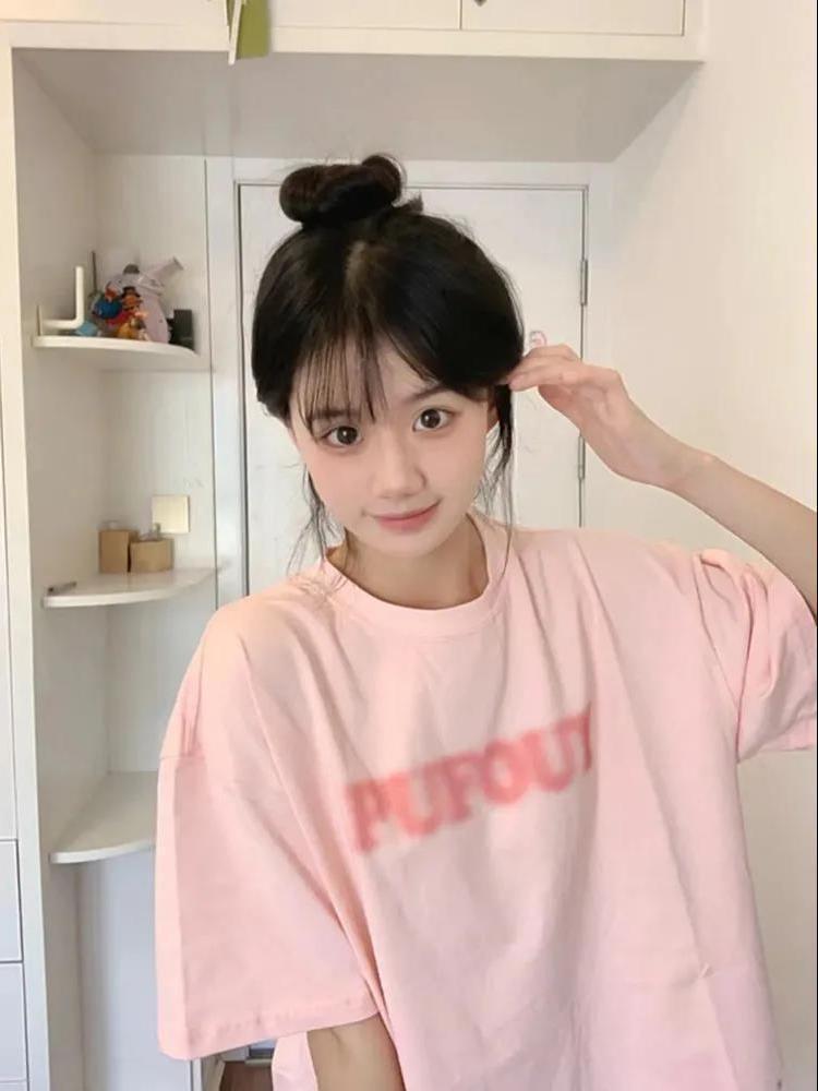 Women s 2024 Summer Korean-Style Loose Fit Short-Sleeve T-Shirt - 100% Cotton, Chic Hong Kong Trend S for up to 90 jin
Women s 2024 Summer Korean-Style Loose Fit Short-Sleeve T-Shirt - 100% Cotton, Chic Hong Kong Trend S for up to 90 jin
